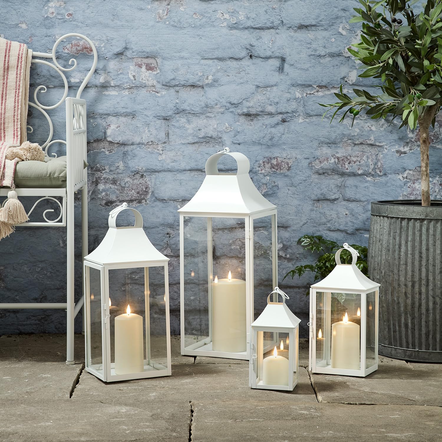 Lights4fun 59cm Outdoor White Metal Albury TruGlow® Candle